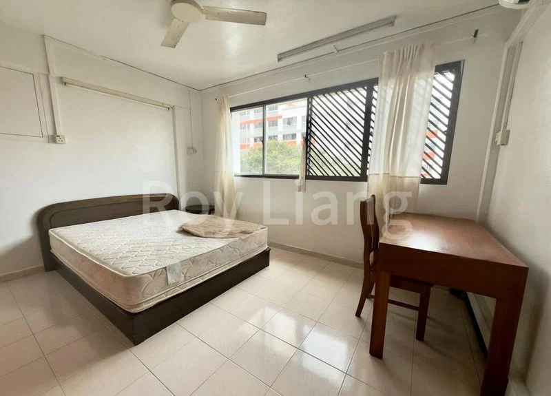 Common Room (HDB) for Rent in  164 Bishan Street 13 - Image 1