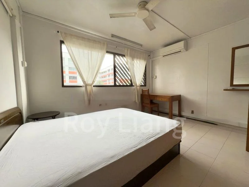 Common Room (HDB) for Rent in  164 Bishan Street 13 - Image 7