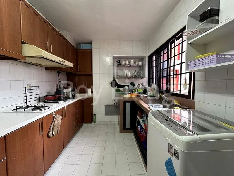 Common Room (HDB) for Rent in  164 Bishan Street 13 - Image 4