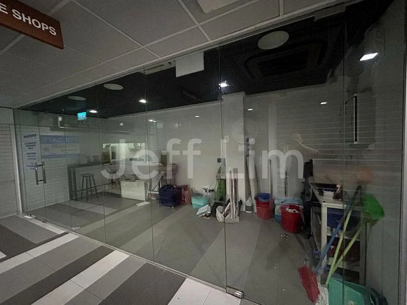 Shop / Shophouse for Rent: Millage, 2,800 Sqft on Main Street - Image 2