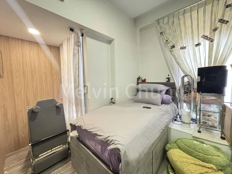 4 Bed Condo for Rent in  One Robin - Image 8