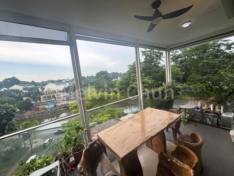 4 Bed Condo for Rent in  One Robin - Image 10