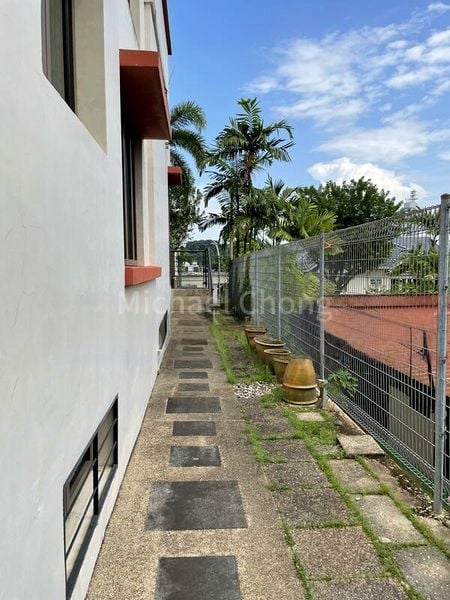 5 Bed Semi-Detached House (Landed) for Sale in  Parvis - Image 5