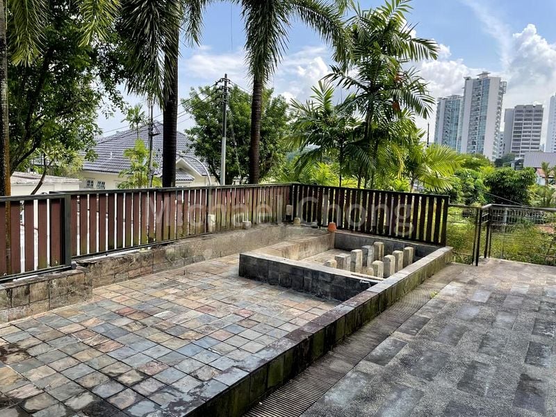 5 Bed Semi-Detached House (Landed) for Sale in  Parvis - Image 1