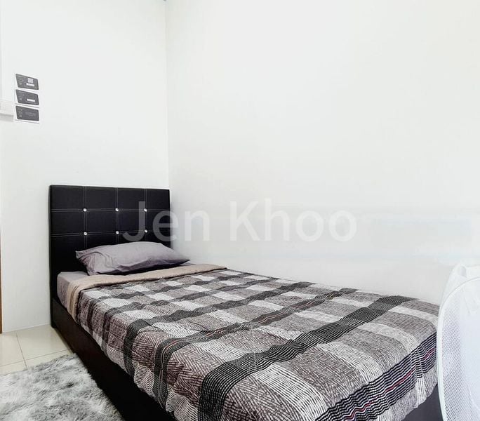 Room (Condo) for Rent in  Palm Mansions - Image 9