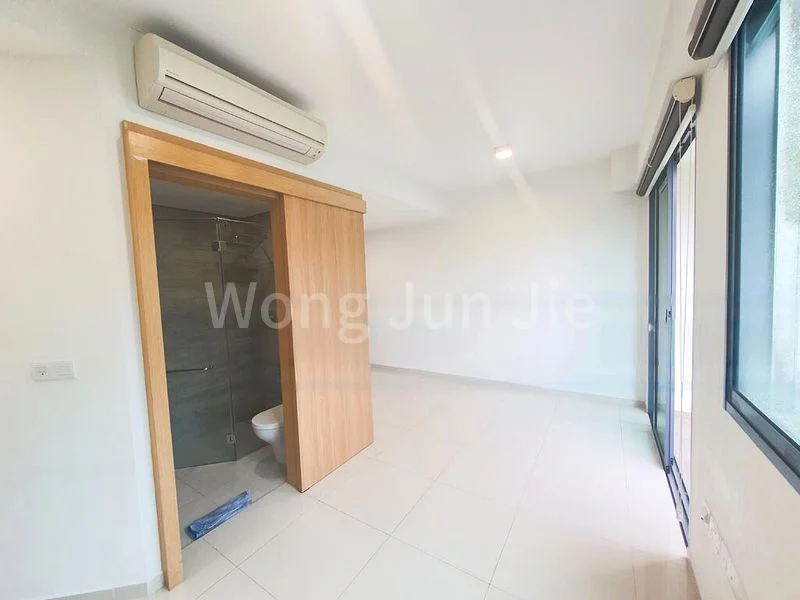 2 Bed Apartment (Condo) for Sale in  Floraview / Flora Vista - Image 6