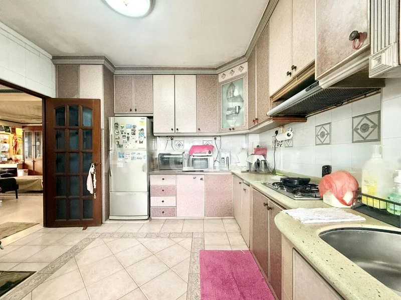 Executive HDB for Sale in  650 Woodlands Ring Road - Image 7