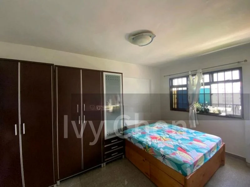 4 Room (4A) HDB for Sale in 673C Jurong West Street 65 - Image 1