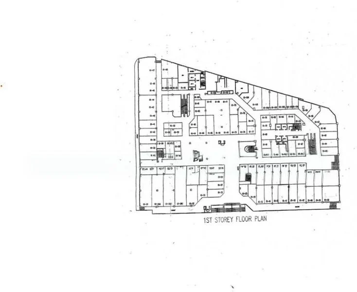 Mall Shop for Rent: Lucky Plaza - Image 4