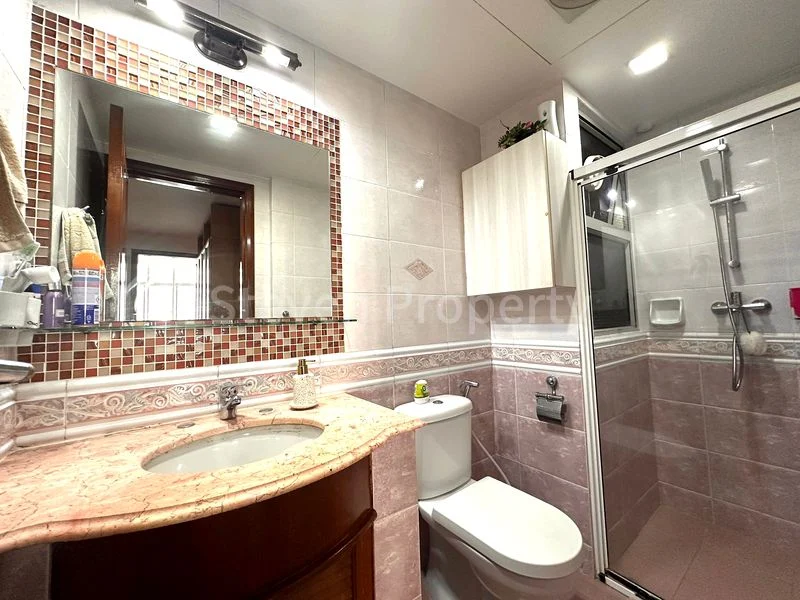 4 Bed Condo for Sale in  The Bayshore - Image 17