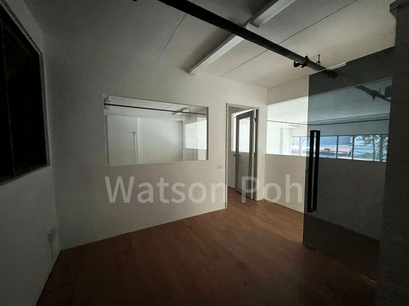 Light Industrial (B1) for Rent: 2,500 sq ft Unit, Warehouse & Shop Space, on Enterprise Street. - Image 11