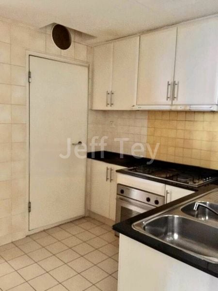 1 Bed Condo for Rent in  Compass Heights - Image 6