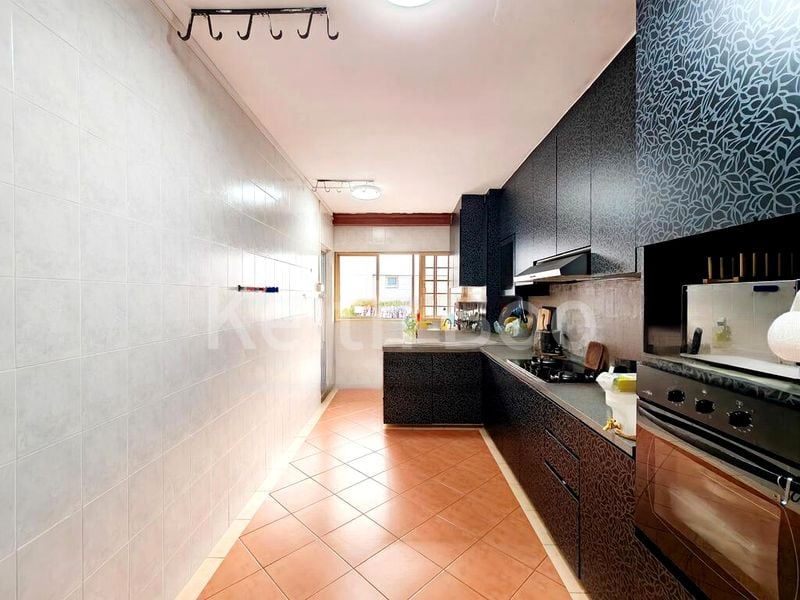 4 Room (4NG) HDB for Sale in  220 Bukit Batok East Avenue 3 - Image 7