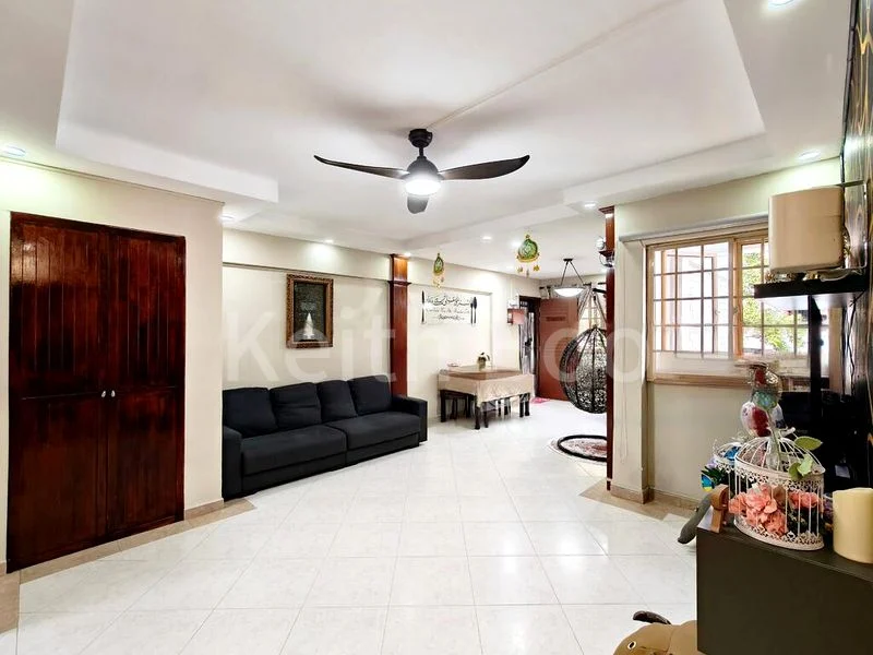 4 Room (4NG) HDB for Sale in  220 Bukit Batok East Avenue 3 - Image 1