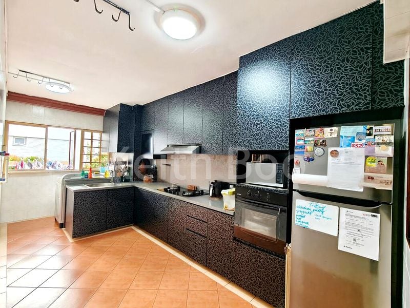 4 Room (4NG) HDB for Sale in  220 Bukit Batok East Avenue 3 - Image 8