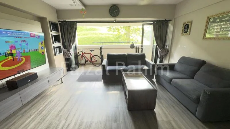 Maisonette HDB for Sale in  535 Bukit Batok Street 52 - Image 1