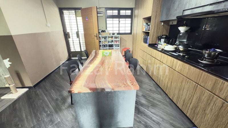 Maisonette HDB for Sale in  535 Bukit Batok Street 52 - Image 3