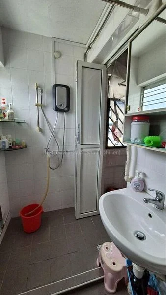 Common Room (HDB) for Rent in  211 Serangoon Avenue 4 - Image 5