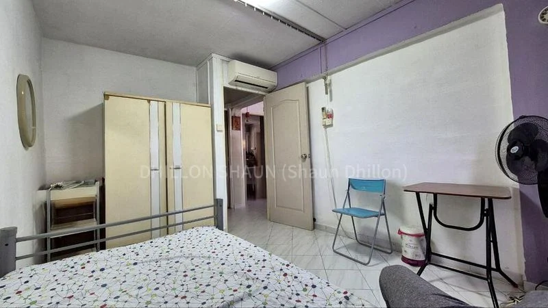 Common Room (HDB) for Rent in  211 Serangoon Avenue 4 - Image 1