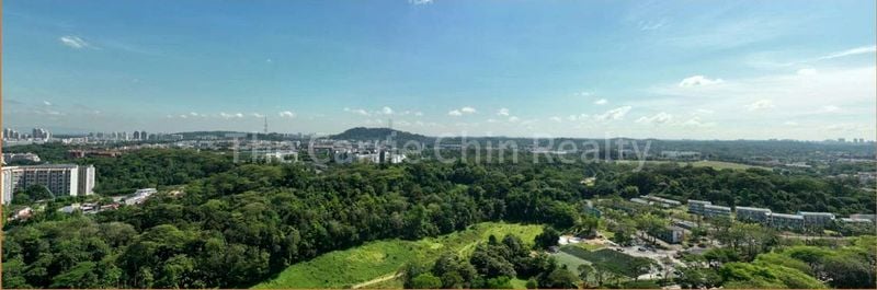 5 Bed Condo for Sale in  Pinetree Hill - Image 1