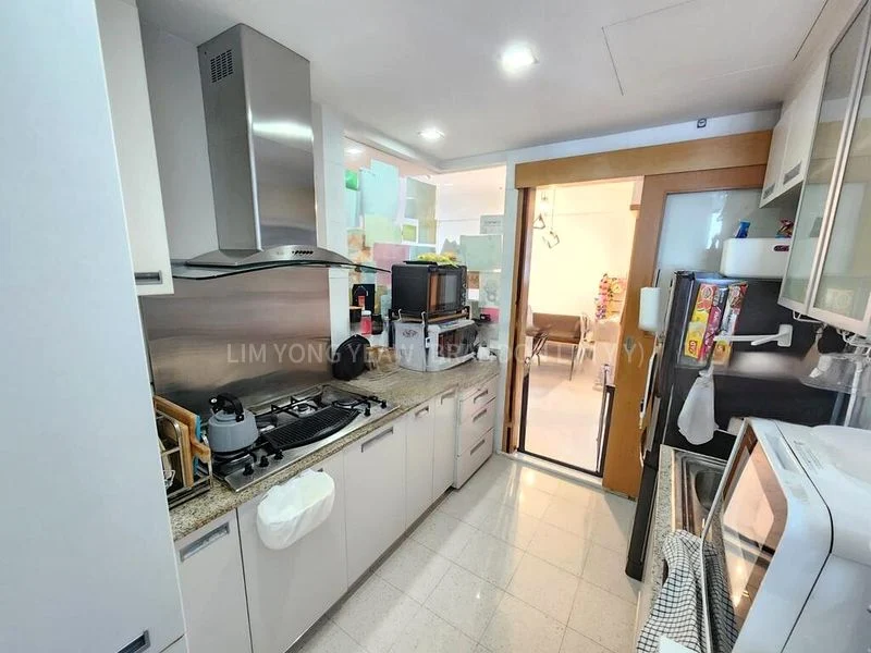 2 Bed Condo for Rent in  Blue Horizon - Image 2