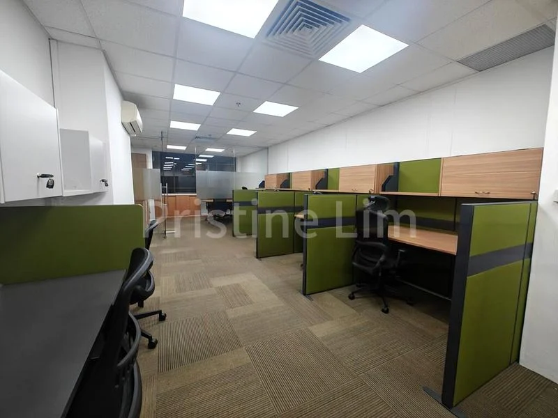 Office for Sale: International Plaza - Image 3