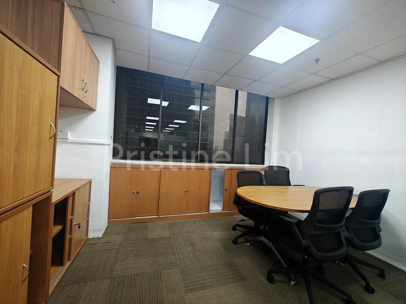 Office for Sale: International Plaza - Image 6