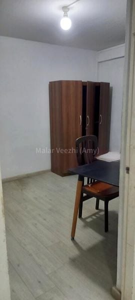 3 Room (3I) HDB for Rent in  122 Yuan Ching Road - Image 2