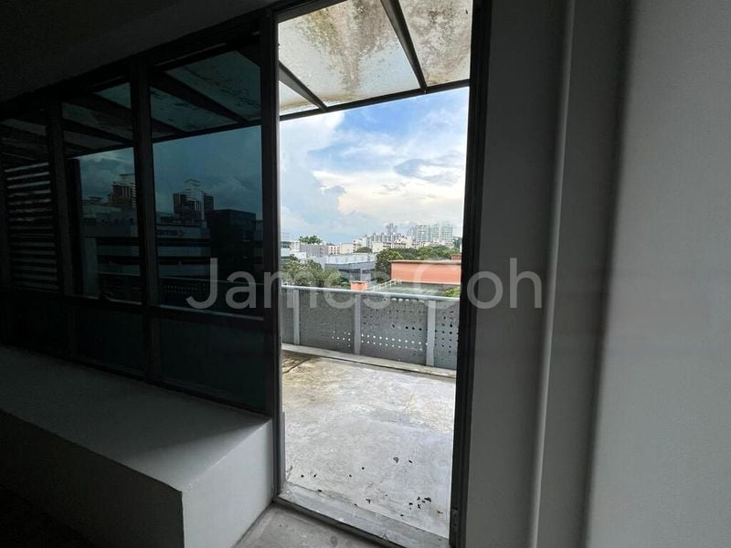 Light Industrial (B1) for Sale: One Commonwealth Lane, Shop 1 - Image 2