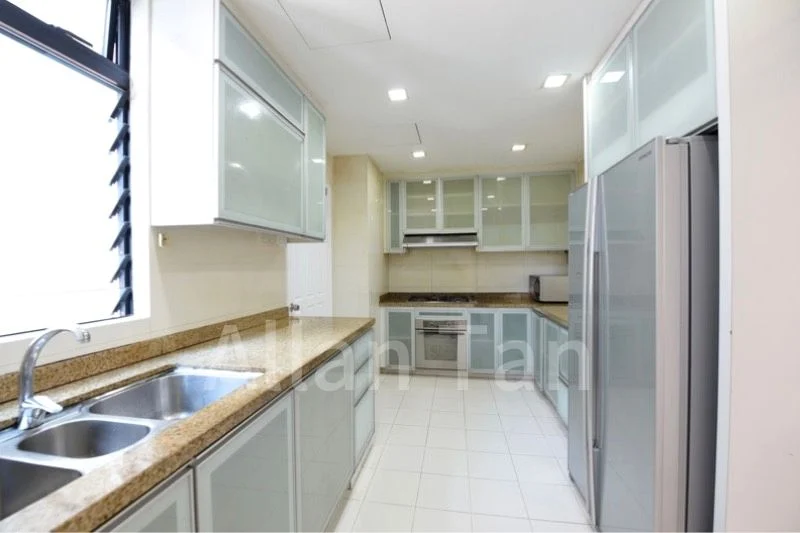 5 Bed (Condo) for Rent in  Spring Grove - Image 9