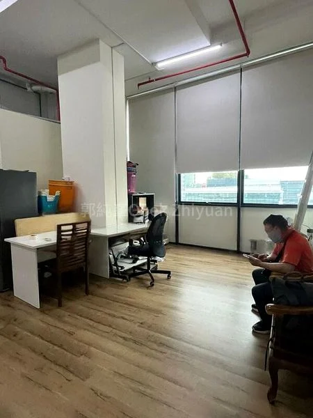 Light Industrial (B1) for Rent: Oxley BizHub - Image 3