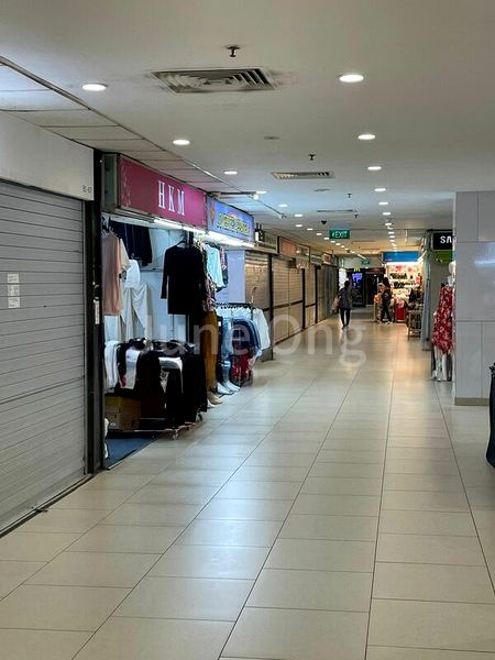 Mall Shop for Sale: Lucky Plaza - Image 1