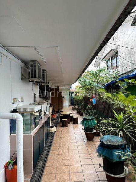 6 Bed Semi-Detached House (Landed) for Sale in Siew Lim Park - Image 2
