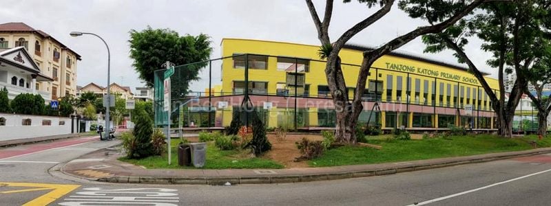 6 Bed Corner Terrace (Landed) for Sale in  Tembeling Road - Image 3