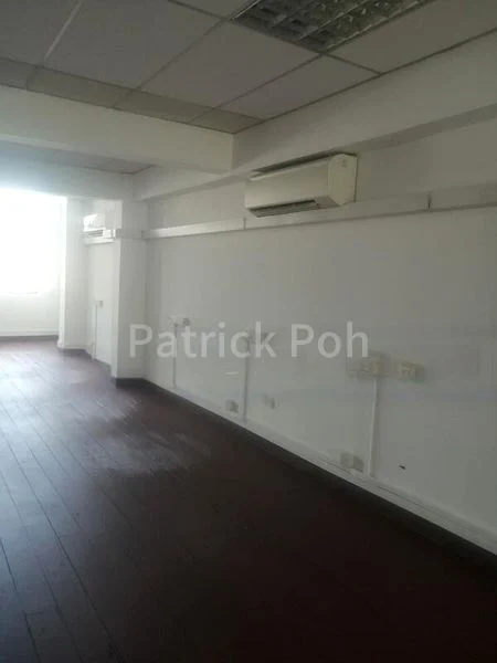 Shop / Shophouse for Rent: South Bridge Road - Image 2