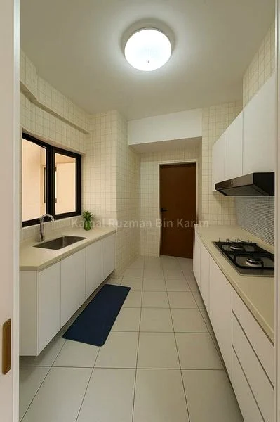 2 Bed Condo for Rent in Bayshore Park - Image 4