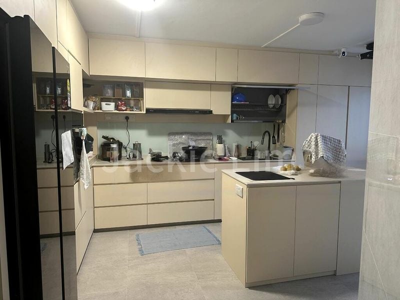 Master Room (HDB) for Rent in  108 Jurong East Street 13 - Image 3