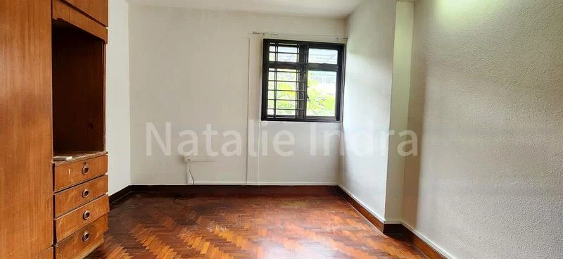 5 Room (5STD) HDB for Sale in  230 Lorong 8 Toa Payoh - Image 6