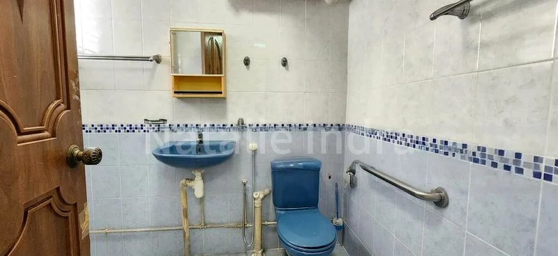 5 Room (5STD) HDB for Sale in  230 Lorong 8 Toa Payoh - Image 10