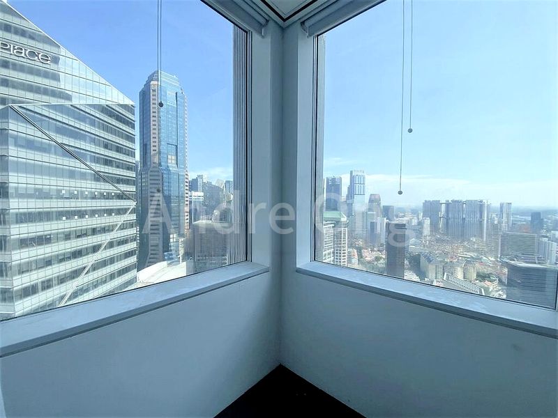 Office for Rent: UOB Plaza - Image 3