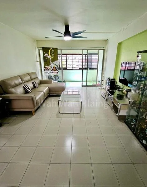 5 Room (5I) HDB for Sale in  245 Hougang Street 22 - Image 1