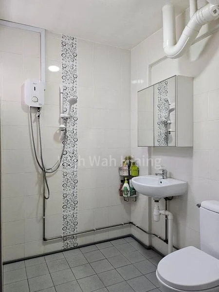 5 Room (5I) HDB for Sale in  245 Hougang Street 22 - Image 7