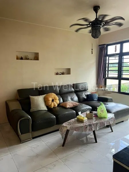 Room (HDB) for Rent in  472A Fernvale Street - Image 2
