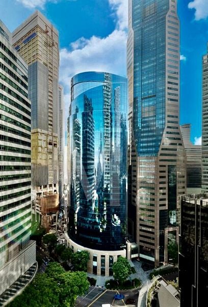 Plus: Office for Sale; 2,800 Sq Ft Prime Shop Space on Main Street, The Complex. - Image 4