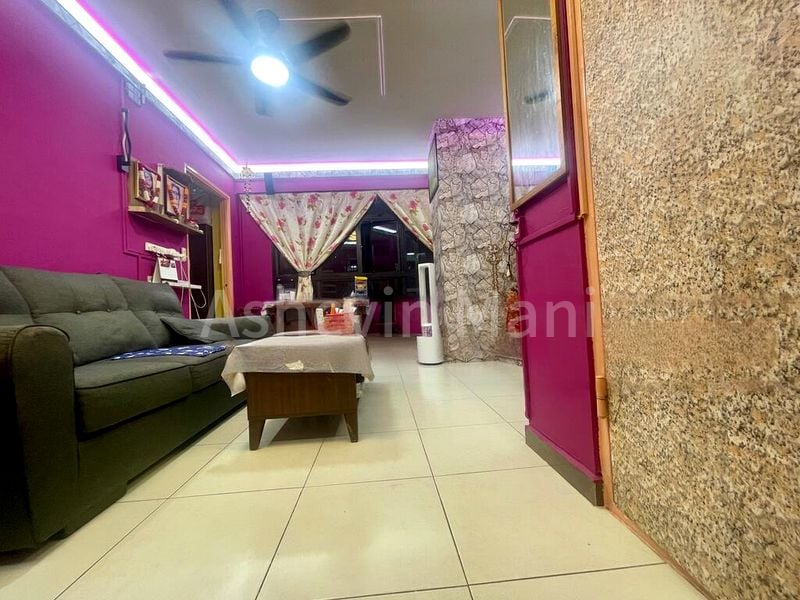 2 Room (2STD) HDB for Sale in  535 Choa Chu Kang Street 51 - Image 2