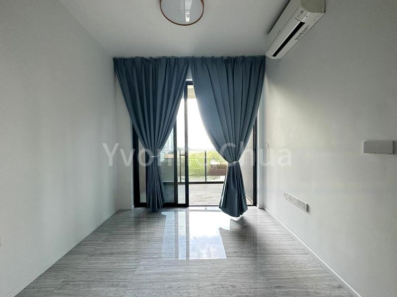 2 Bed Condo for Sale in Sims Avenue - Image 4