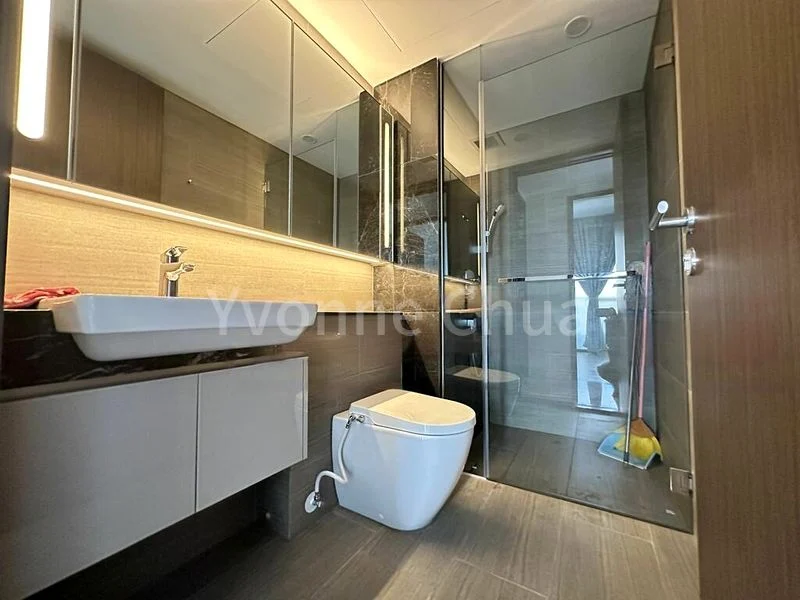 2 Bed Condo for Sale in Sims Avenue - Image 5