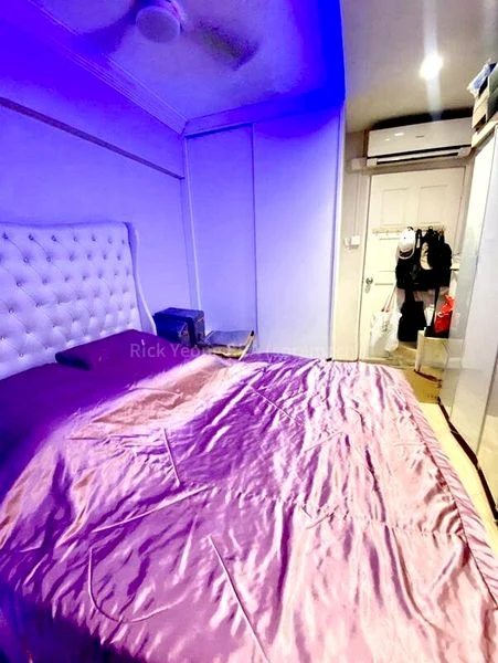 5 Room (5A) HDB for Sale in  452 Jurong West Street 42 - Image 5