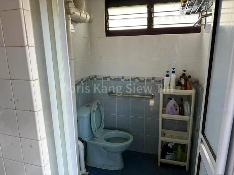 Common Room (HDB) for Rent in  61 Telok Blangah Heights - Image 4