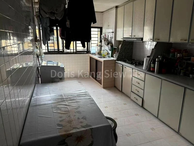 Common Room (HDB) for Rent in  61 Telok Blangah Heights - Image 3